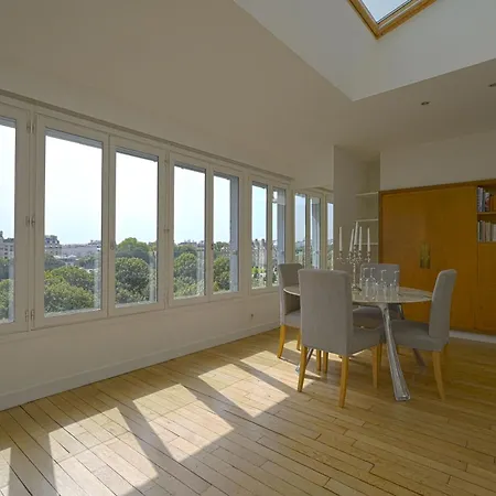 Bright Penthouse With Panoramic Views Invalides Appartamento